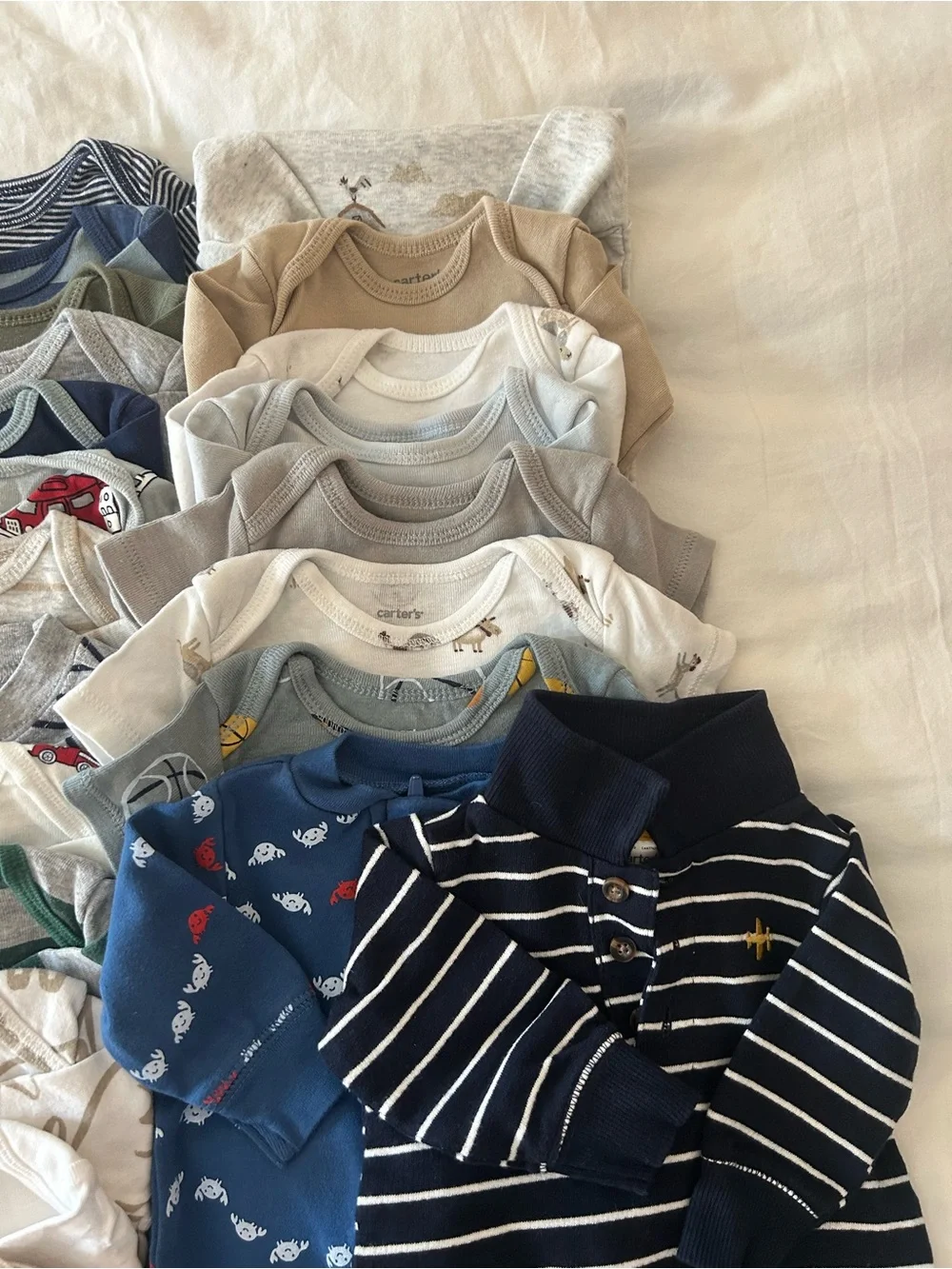 HUGE Bundle of 24 Carter’s Baby Boy Clothes 3 Months Footies and Onesies